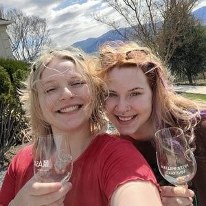 Meet your Posher, Alexia